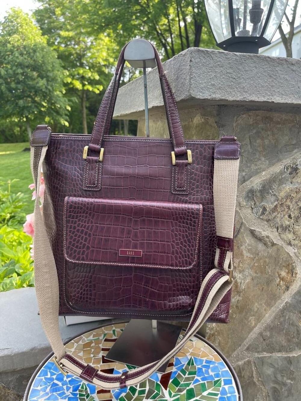 DAKS EMBOSSED BROWN CONVERTIBLE TOTE BAG (PU700